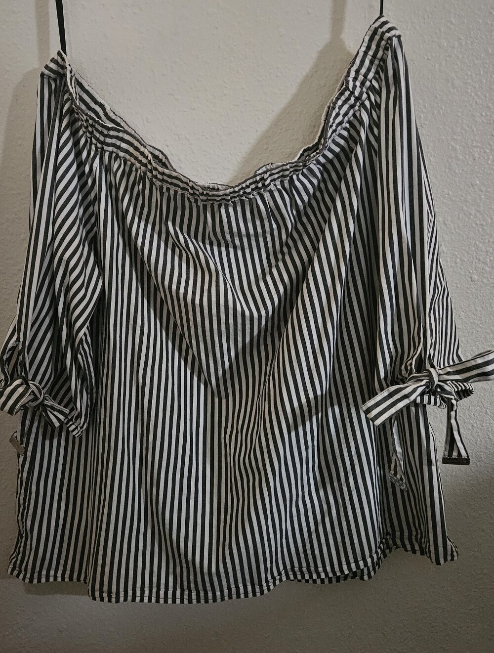 MICHAEL KORS Striped Off the Shoulder Tie Sleeve Blouse Top Black White XL